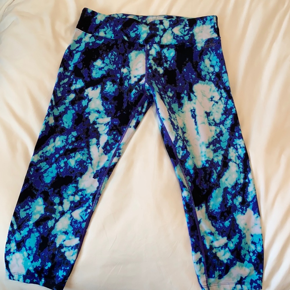 Calvin Klein workout tights Capri